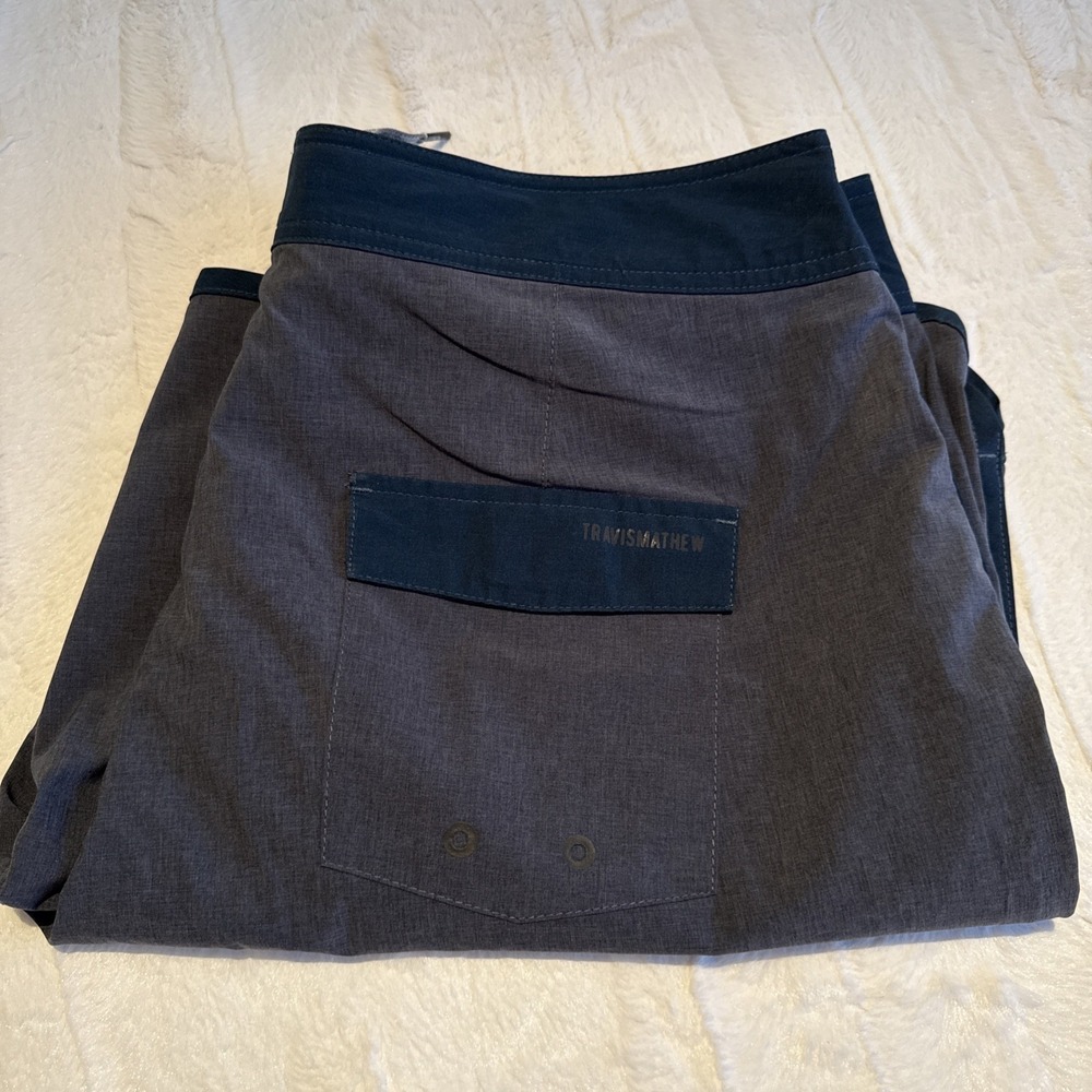 Travis Mathew Men's Blue & Gray Color Blocked Swim Trunks Cruise Beach Surfs L